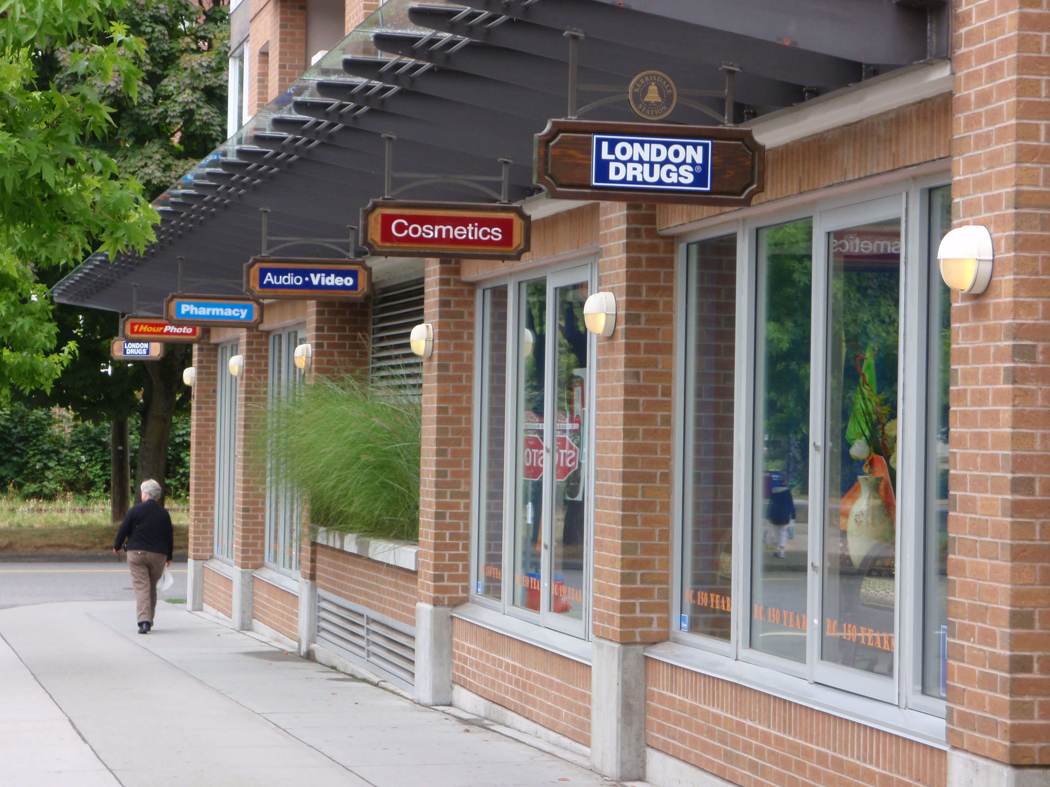 Laureates at Kerrisdale Station 